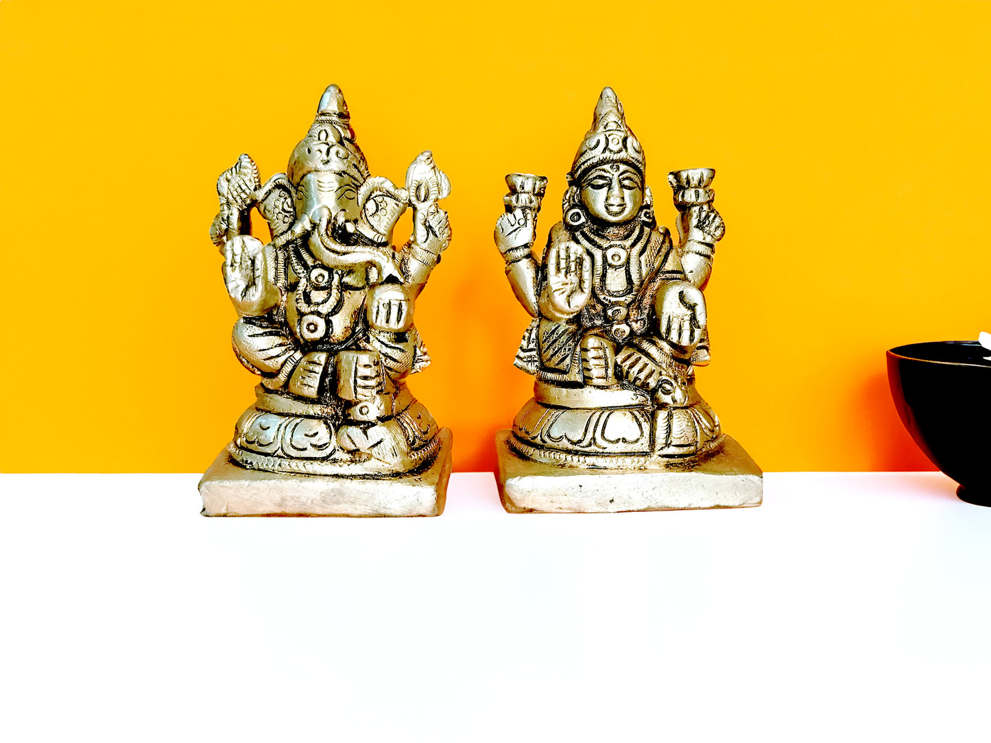 Lakshmi Ganesh Brass Statue - Medium