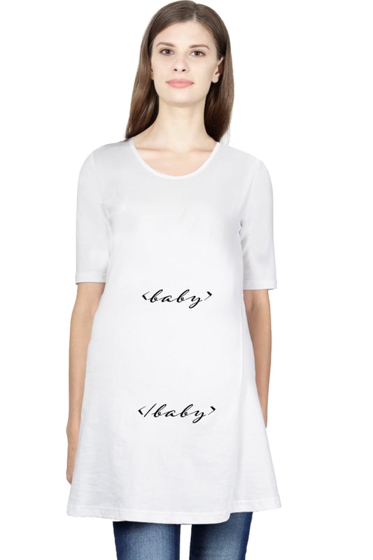 Umstands-T-Shirt mit Baby-Tag