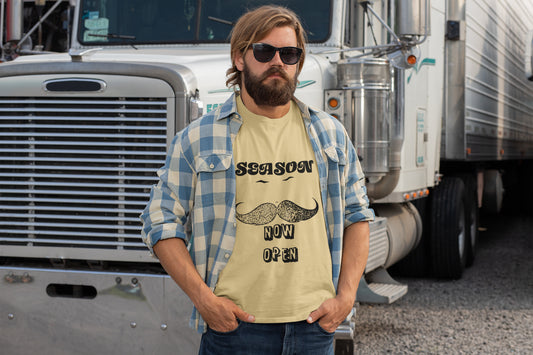 Mustache Season Now Open Sommer-T-Shirt für Herren