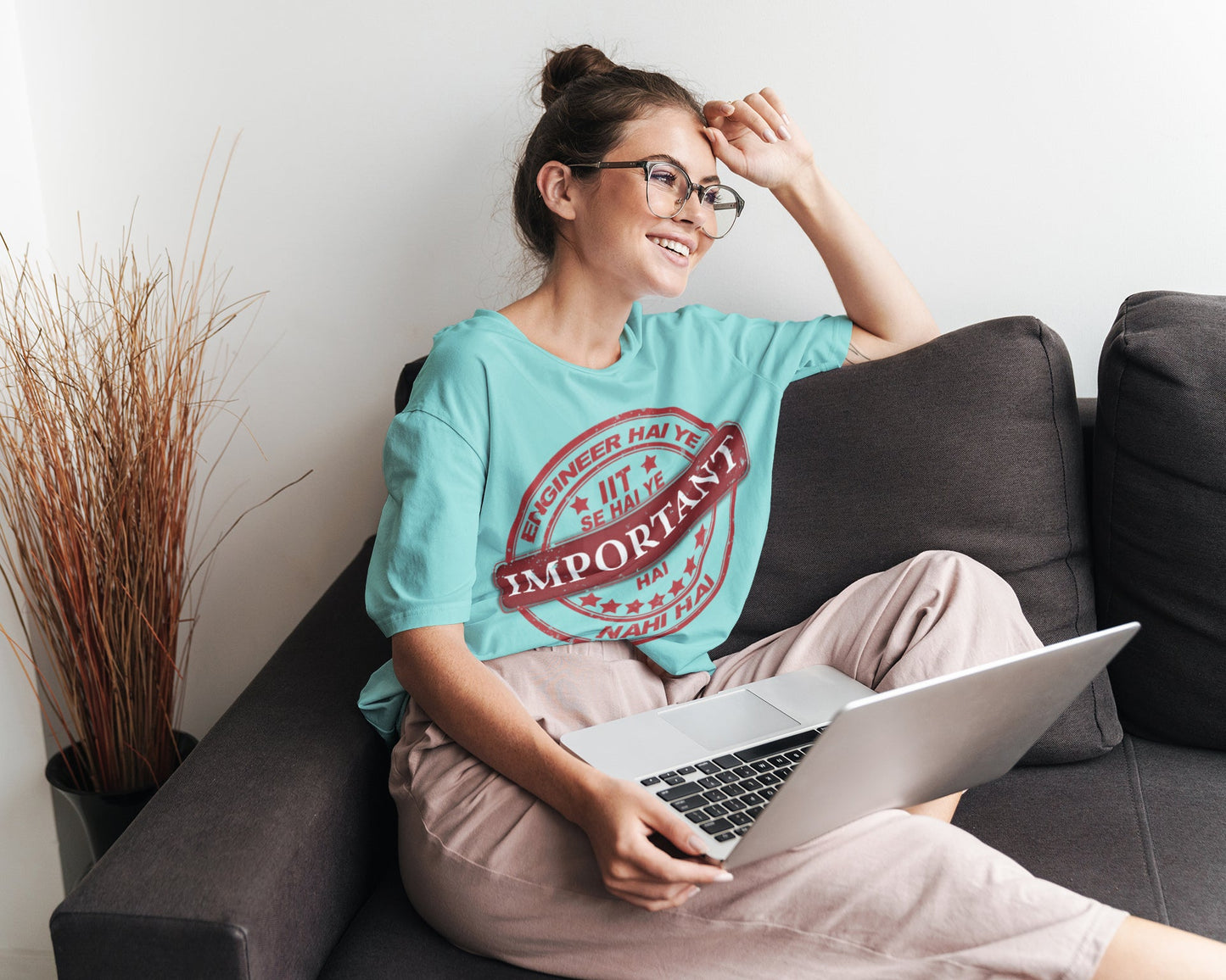 Boyfriend T-shirt for Women (Engineer IIT Se Hai)
