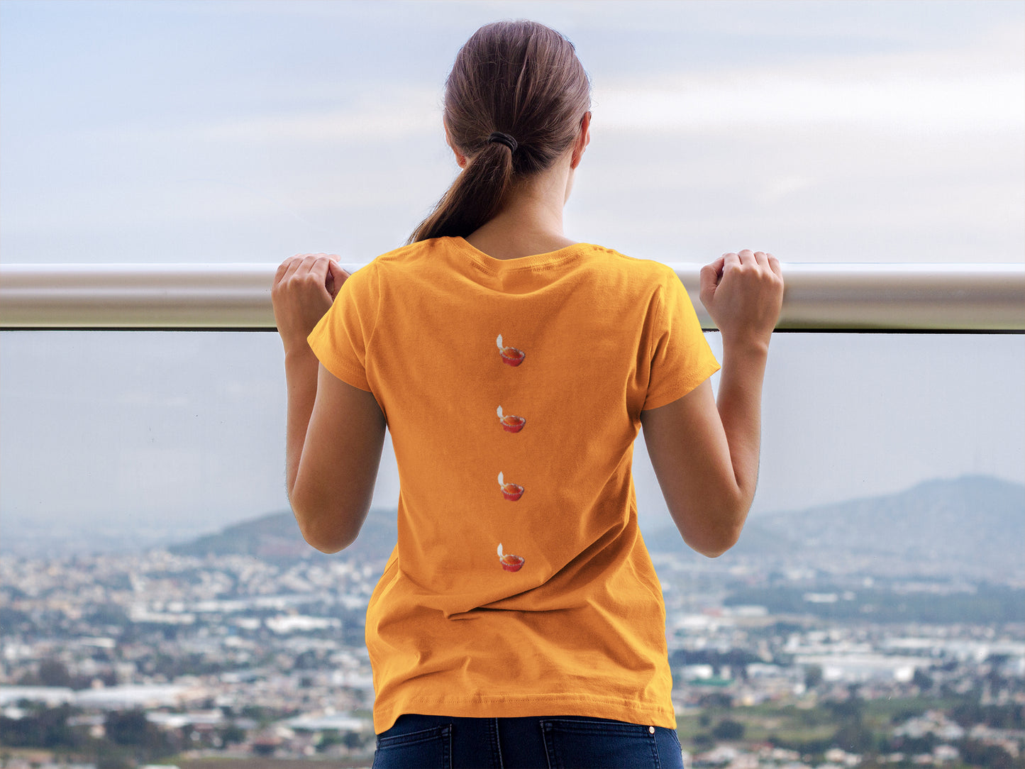 Diya Button Back Print Sommer-T-Shirt für Damen