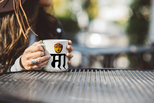 Maa Weiße Kaffeetasse