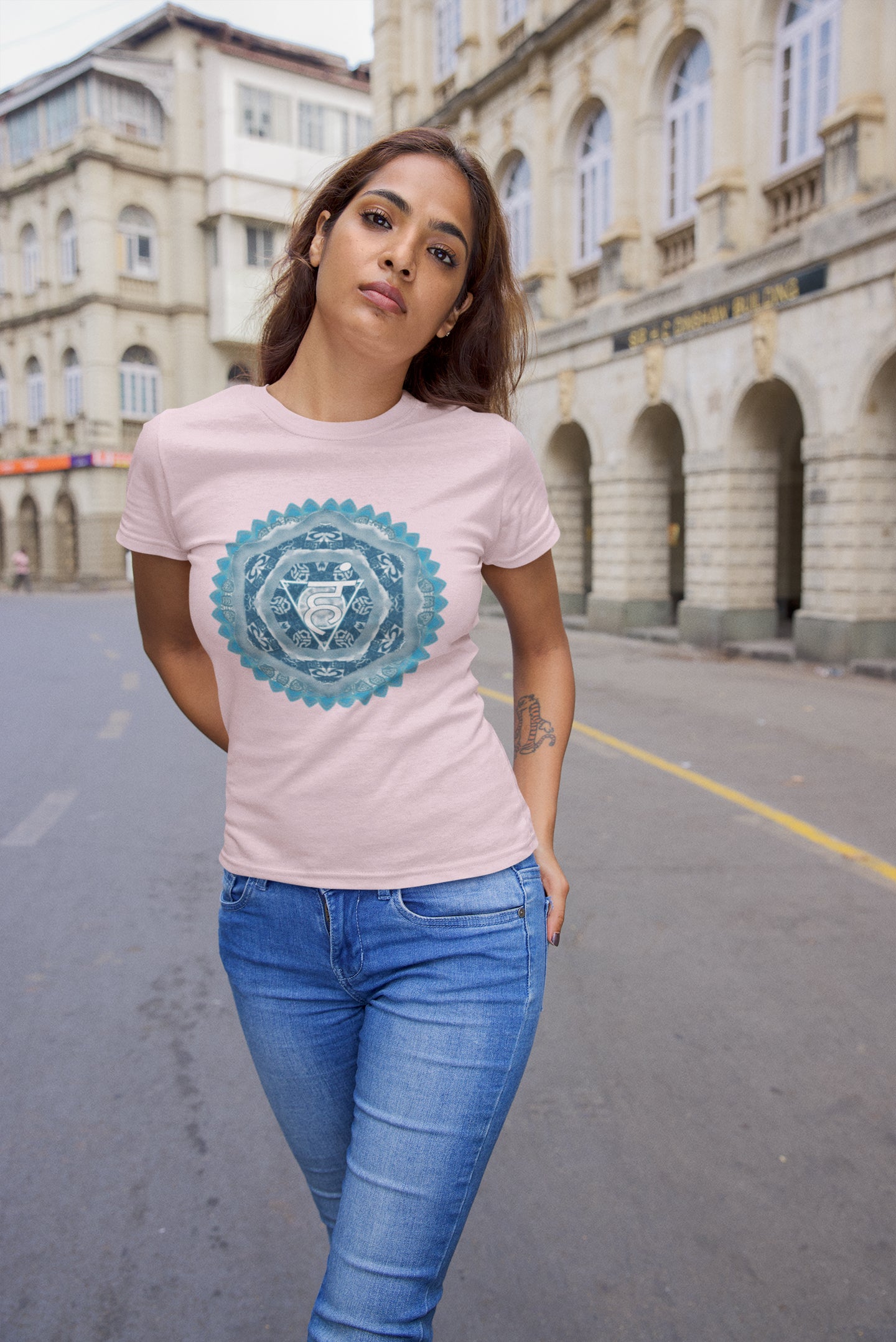 Hals-Chakra-Sommer-T-Shirt für Frauen